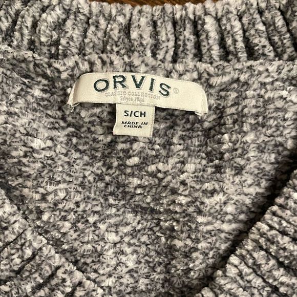 Orvis Gray Fuzzy Sweater in Size Small - Picture 2 of 2